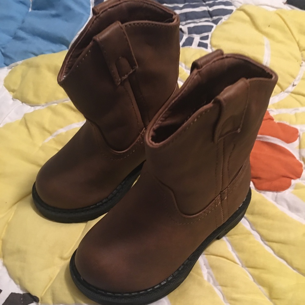 Toddler boots